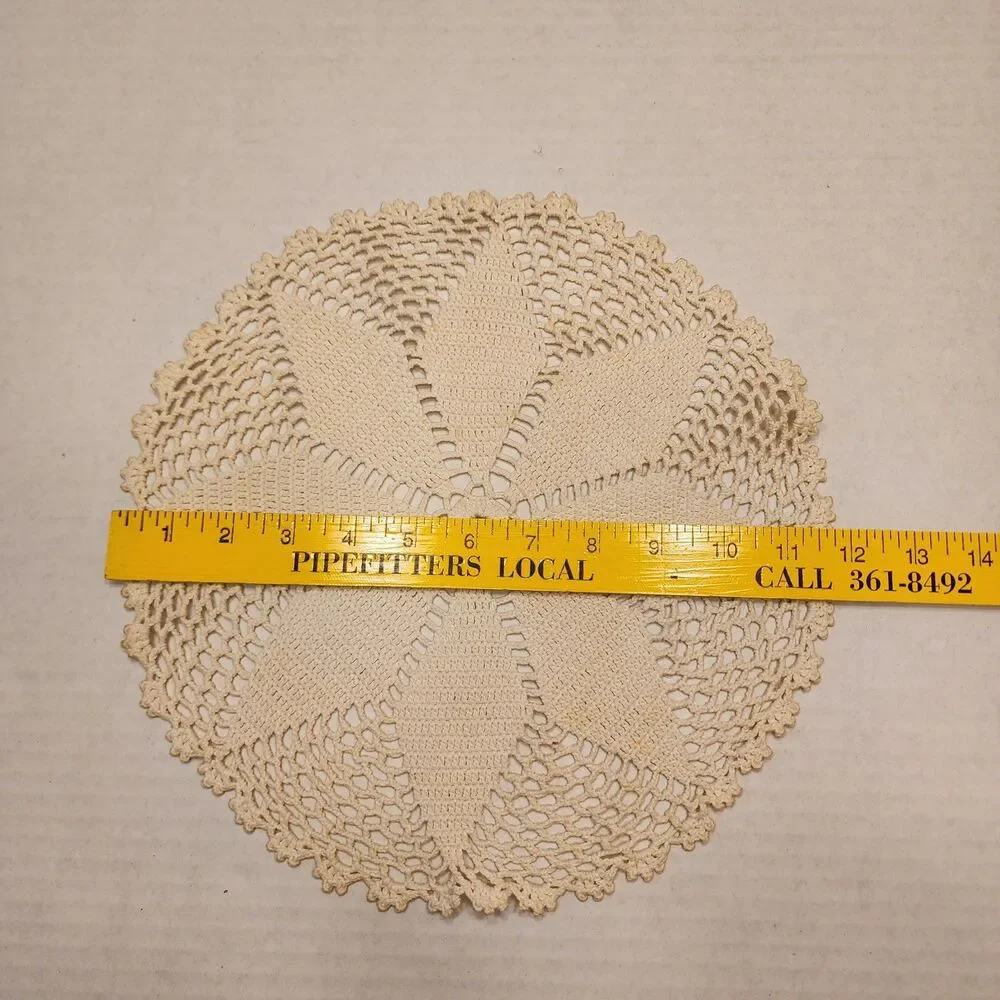 Circular Star patterned handmade crocheted cream doilie ~12 in